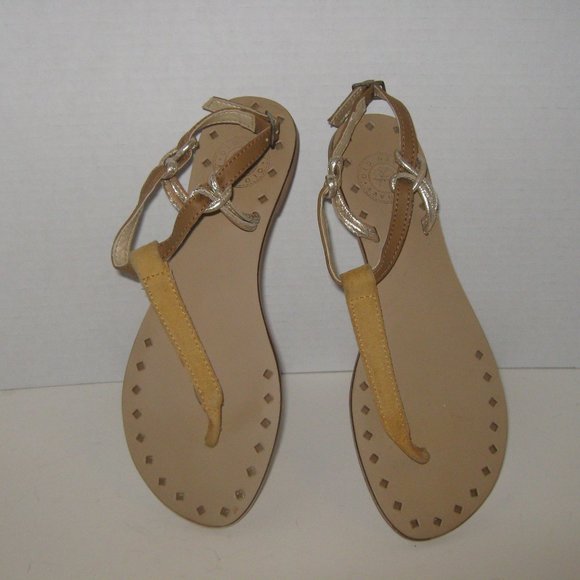 Old Navy Shoes - Old Navy T Strap Boho Sandals